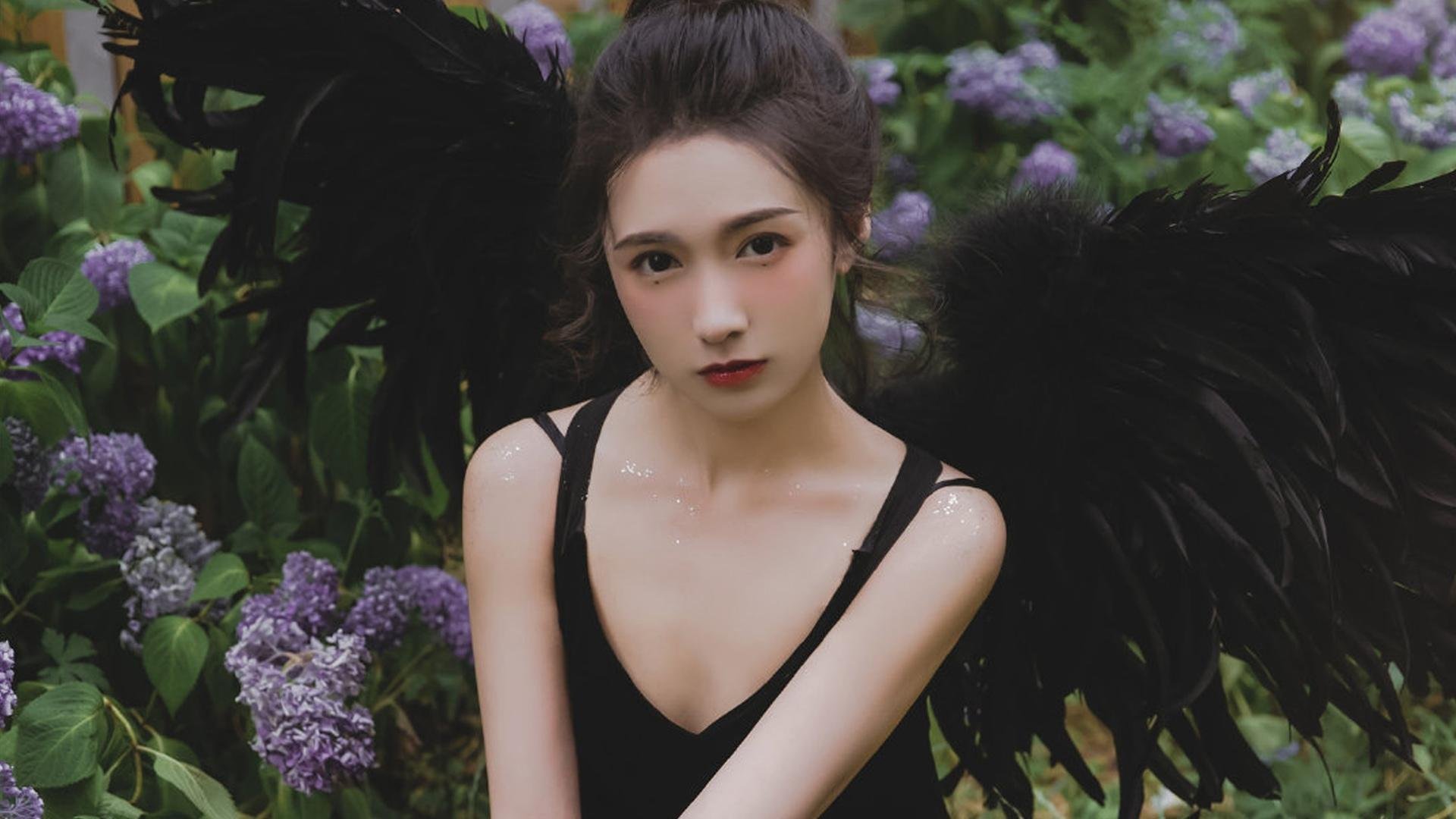 《电竞产业链全揭秘：从硬件制造到内容发行》，电竞产业构成