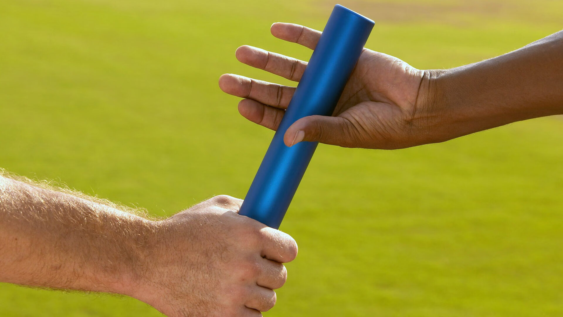 苏炳添百米破十创造历史瞬间，苏炳添百米新纪录