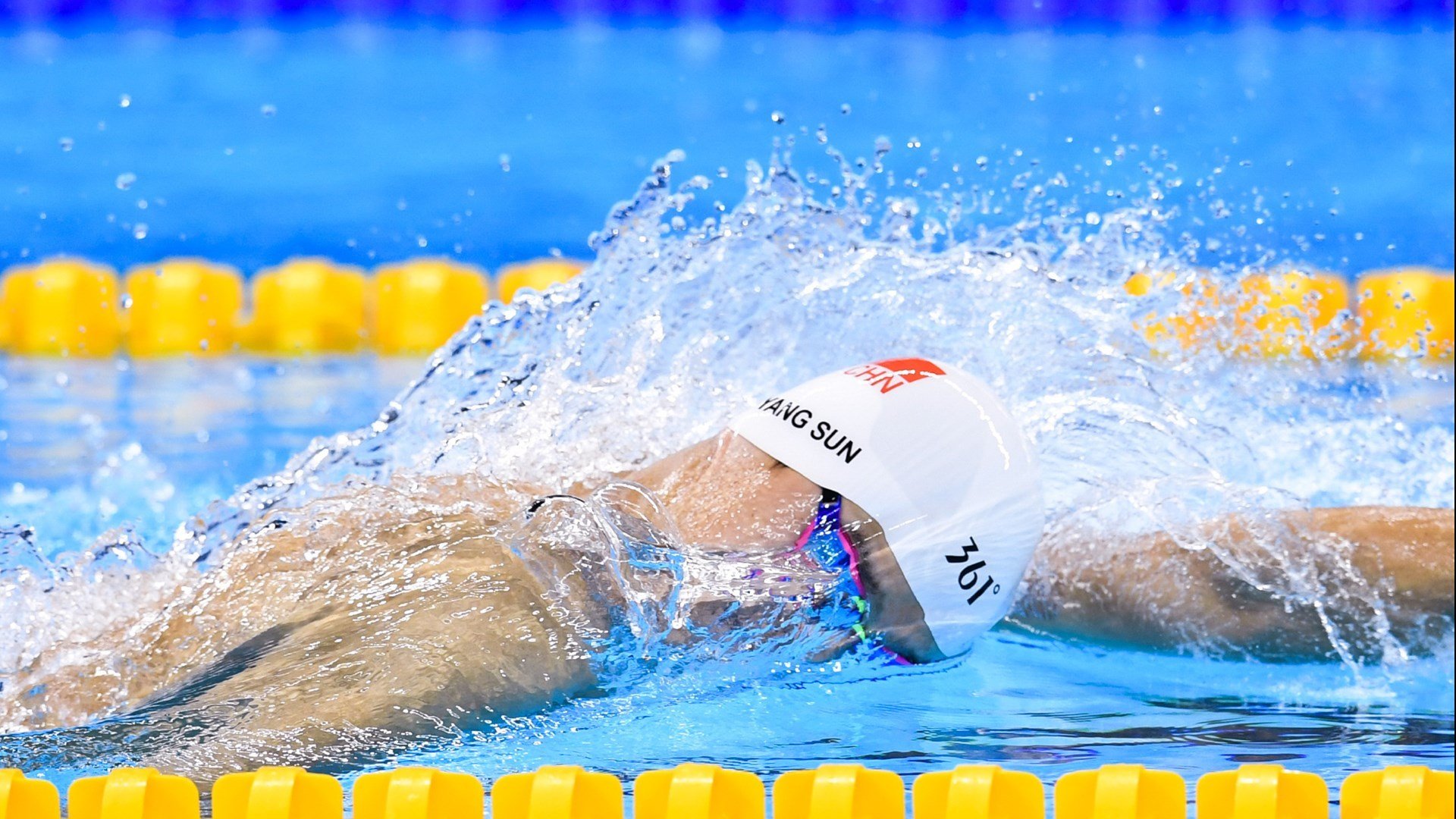 马拉松赛事环保倡议影响持续扩大，马拉松环保活动主题